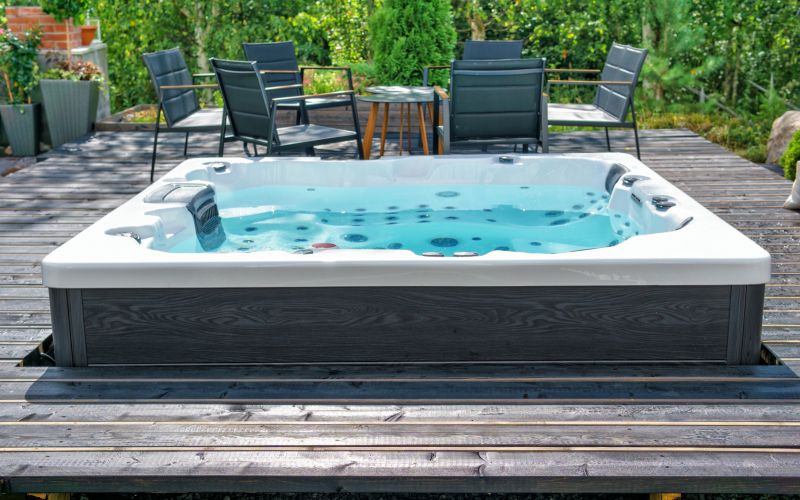 Jetted Tub Replacement in Sarasota County, FL